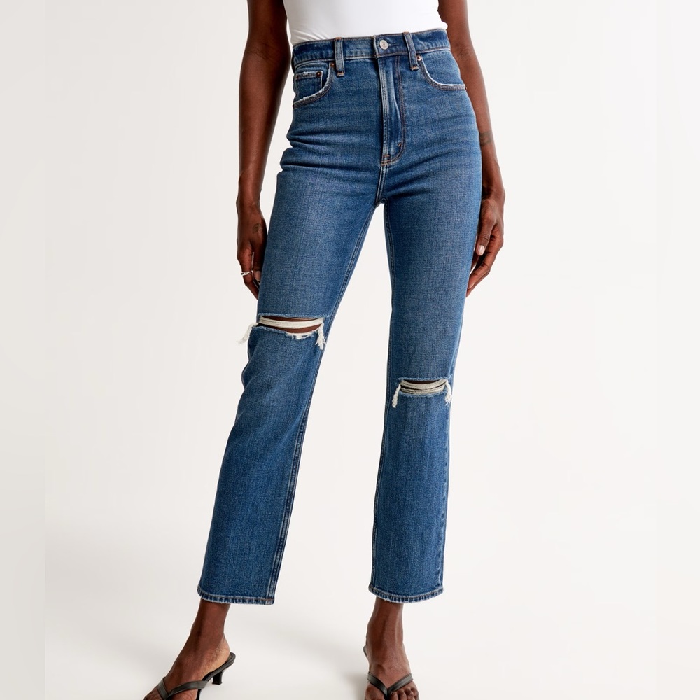 Abercrombie & Fitch Ultra High Rise Ankle Straight Jean, Size 10/30 short